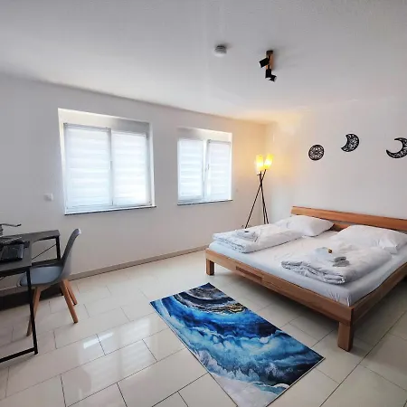 Modern Comfort For 6 - Kitchen - Balcony - Parking * Karben