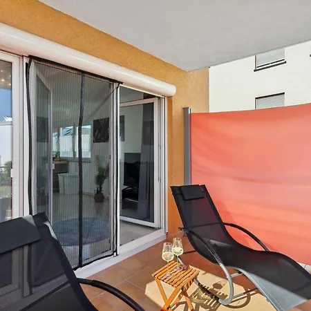 Apartment Modern Comfort For 6 - Kitchen - Balcony - Parking