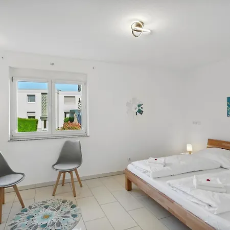 Modern Comfort For 6 - Kitchen - Balcony - Parking